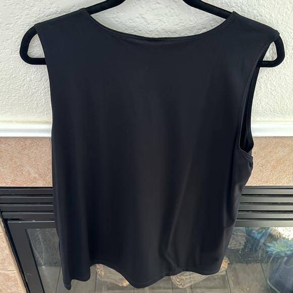 Chicos with tags black top - Picture 4 of 5